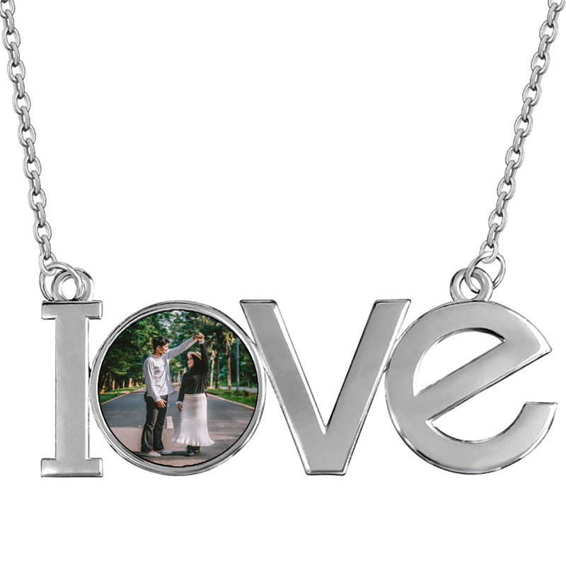 Personalized Vintage Locket Necklace with Photo, Custom Engraved Name Heart Locket Necklace, Pet Memorial Jewelry, Christmas Gift for Her