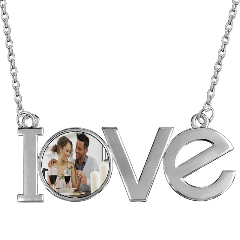 Personalized Vintage Locket Necklace with Photo, Custom Engraved Name Heart Locket Necklace, Pet Memorial Jewelry, Christmas Gift for Her