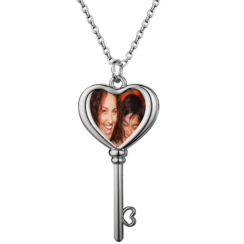 Colorful Beaded Initial Necklace for Girls - Trendy Handmade Choker Necklace with Stainless Steel Letter Charm and Heart Pendant, Bohemian Initial Necklace Jewelry Gift for Women and Teen Girls